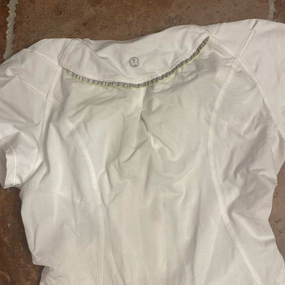 Lululemon Cycling Top - Picture 5 of 5